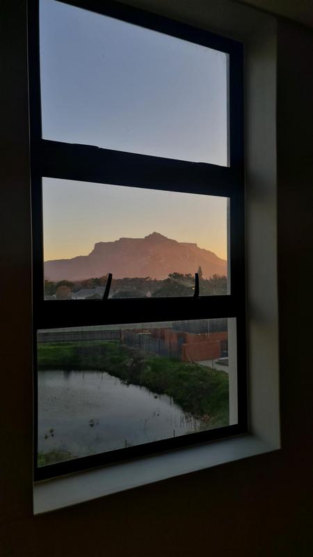 1 Bedroom Property for Sale in Pinelands Western Cape